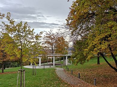 Так снимает OnePlus 15, у которого больше нет камеры Hasselblad. Опубликованы реальные фото со всех камер, 120-кратным зумом и примерами ночной съемки