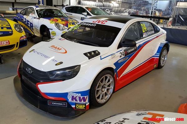 В Венгрии продают настоящую Lada Vesta Sport: 2,0-литровый мотор и 370 л.с.