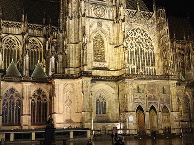 Так снимает OnePlus 15, у которого больше нет камеры Hasselblad. Опубликованы реальные фото со всех камер, 120-кратным зумом и примерами ночной съемки