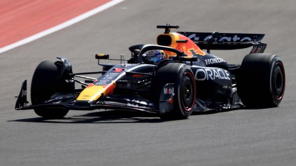 Эта хрупкая девушка сделала Ферстаппена чемпионом Формулы 1 — история успеха Ханны Шмитц