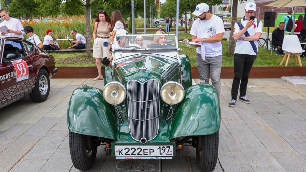 Сколько стоят «красивые» автомобильные номера в 2025-ом году и как купить «блатной» регистрационный знак для машины