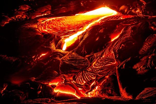 Загадку атмосферных волн от вулканов объяснили с помощью новой гидродинамической модели