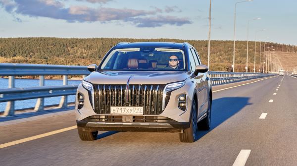 Счастливое число: обзор и тест-драйв нового Hongqi HS7