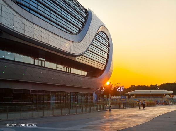 Так снимает Redmi K90 Pro Max: опубликованы живые не рекламные фото, в том числе примеры 20-кратного зума днем и ночью