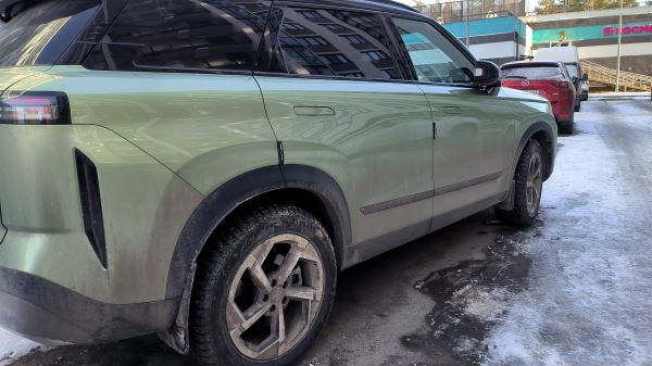 Эксперты рассказали, когда менять летнюю резину на зимнюю