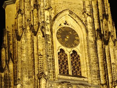 Так снимает OnePlus 15, у которого больше нет камеры Hasselblad. Опубликованы реальные фото со всех камер, 120-кратным зумом и примерами ночной съемки