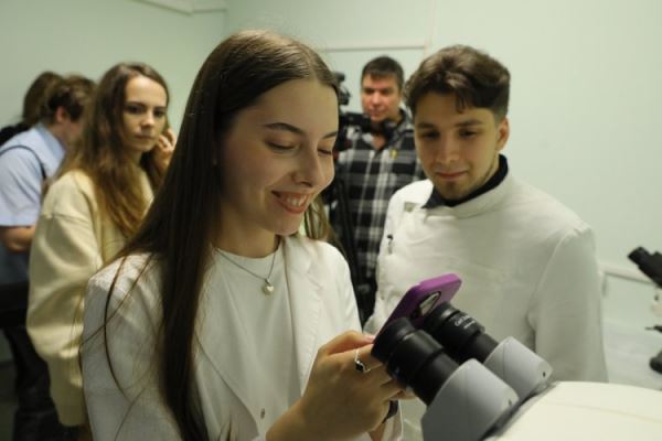 Живые реликты, механика памяти и эволюция нервной системы. Студенческий тур в ИВНД и НФ РАН