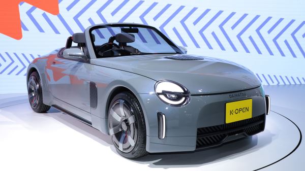 Новая Corolla, японский ответ Rolls-Royce и роторная Mazda — главные новинки автосалона в Токио