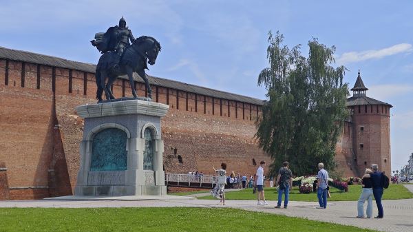 Коломна за день: автопутешествие из Москвы за калачами, пастилой и купеческим духом