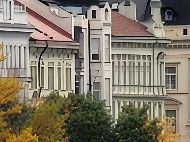 Так снимает OnePlus 15, у которого больше нет камеры Hasselblad. Опубликованы реальные фото со всех камер, 120-кратным зумом и примерами ночной съемки