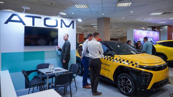 Могли приехать, но не приедут: 22 автомобиля российской сборки, которые не попали в список закона о такси