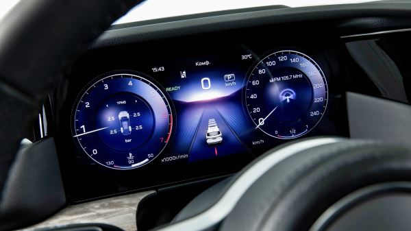 Счастливое число: обзор и тест-драйв нового Hongqi HS7