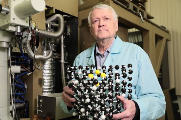 Полет к идеалу: впервые в российской науке полупроводниковые пленки выращены в открытом космосе