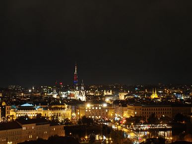 Так снимает OnePlus 15, у которого больше нет камеры Hasselblad. Опубликованы реальные фото со всех камер, 120-кратным зумом и примерами ночной съемки