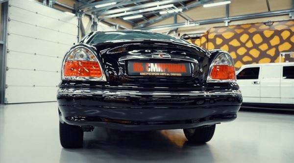 6,9 млн рублей за одну из самых роскошных «Волг» в истории: на продажу выставлен уникальный ГАЗ-3111 с отделкой из кожи крокодила