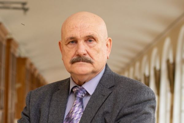 Способ повышения пластичности полупроводниковых стекол с помощью серебра представили в СПбГУ