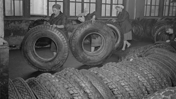 В погоне за дефицитом и качеством: какие зимние шины были в СССР