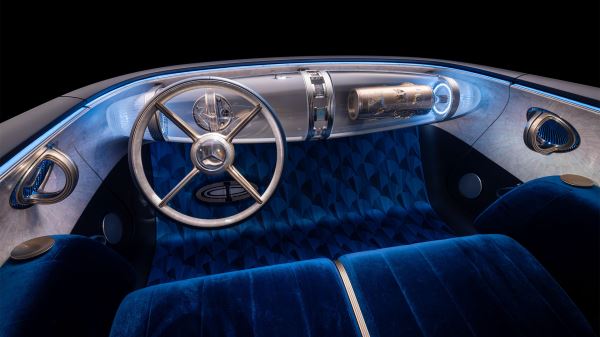 Mercedes-Benz показал концепт ретро-электромобиля с автопилотом и подзарядкой от солнца