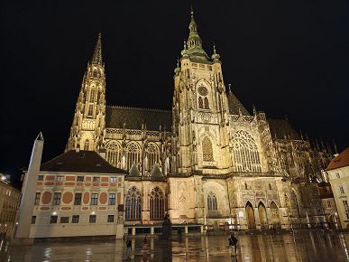 Так снимает OnePlus 15, у которого больше нет камеры Hasselblad. Опубликованы реальные фото со всех камер, 120-кратным зумом и примерами ночной съемки