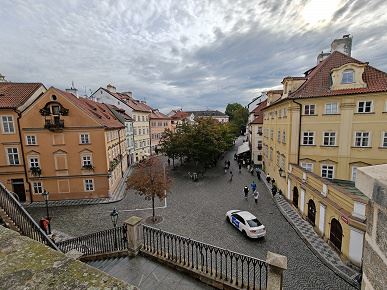 Так снимает OnePlus 15, у которого больше нет камеры Hasselblad. Опубликованы реальные фото со всех камер, 120-кратным зумом и примерами ночной съемки