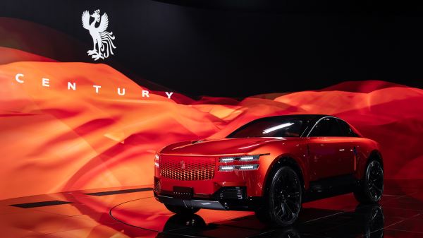 Новая Corolla, японский ответ Rolls-Royce и роторная Mazda — главные новинки автосалона в Токио