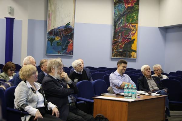 Экстремальные волны в физике и геофизике обсудили на конференции в ИПФ РАН