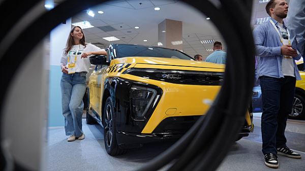 Могли приехать, но не приедут: 22 автомобиля российской сборки, которые не попали в список закона о такси