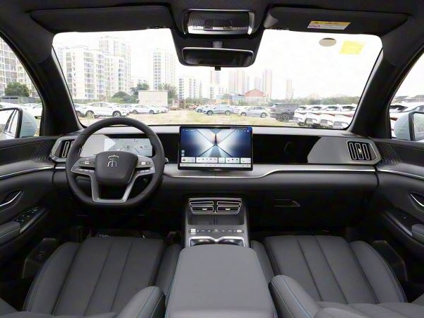 Представлен обновленный кроссовер BYD Song Pro DM-i 2026: 163 л.с., 1500 км на баке бензина, доработанная подвеска — всего 99,8 тыс. юаней (1,15 млн рублей)