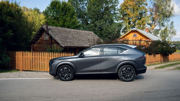 Мощнее, быстрее, но ниже: первый тест-драйв полноприводного GAC GS4 AWD