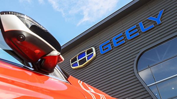 Geely отреагировала на сообщения о массовых поломках своих автомобилей в России