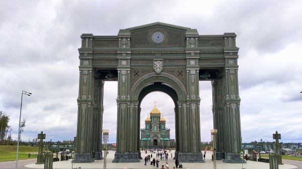 Куда поехать на электромобиле: патриотический маршрут выходного дня