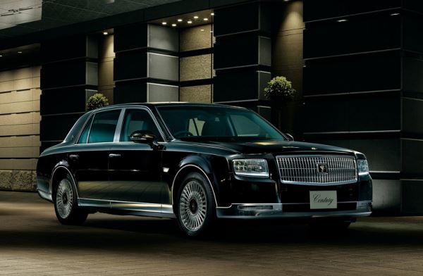 Toyota всерьез замахнулась на Rolls-Royce. Компания создаёт новый бренд Century — роскошнее, чем Lexus