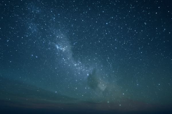 Почему мы видим мерцание звёзд, хотя на самом деле они этого не делают — что происходит в небе?