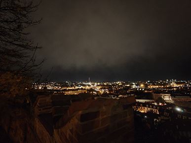 Так снимает OnePlus 15, у которого больше нет камеры Hasselblad. Опубликованы реальные фото со всех камер, 120-кратным зумом и примерами ночной съемки