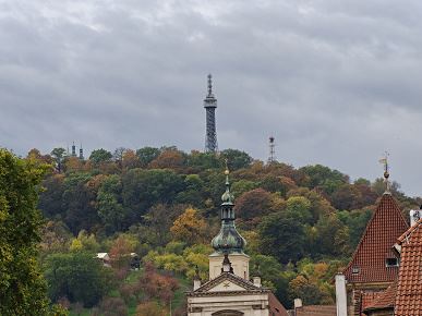 Так снимает OnePlus 15, у которого больше нет камеры Hasselblad. Опубликованы реальные фото со всех камер, 120-кратным зумом и примерами ночной съемки