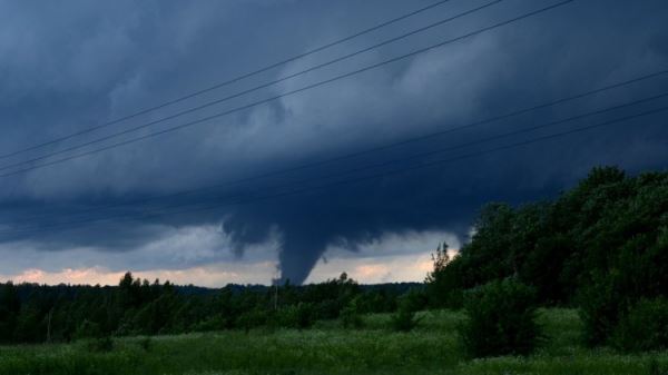 Охотники за штормами. Рассказ о людях, что гоняются за тишиной в эпицентре стихии
