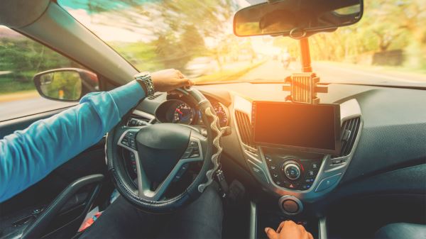 Никогда так не делайте: 5 частых ошибок водителей, которые убивают автомат