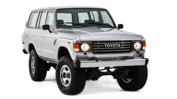Toyota вернула к жизни классический Land Cruiser FJ60, установив в него 389-сильный битурбо-мотор от Tundra — представлен Toyota Turbo Trail Cruiser