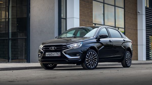 Lada Aura против Bestune B70: сравнительный тест-драйв претендентов в бизнес-класс